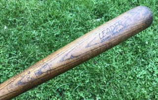 Vtg 1950s Johnny Mize H&b Louisville Slugger Baseball Bat 35” Uncracked Hof