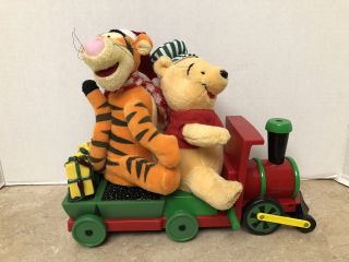 2004 Gemmy Singing/dancing Winnie The Pooh & Tigger Christmas Train