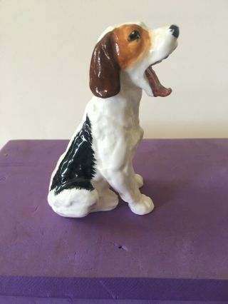 Royal Doulton Yawning Porcelain Dog H.  N.  1099,  Made In England