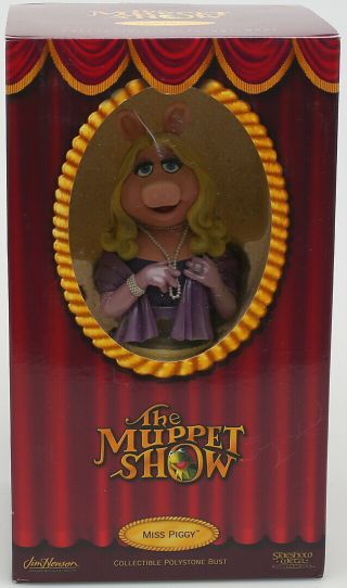 THE MUPPET SHOW.  Miss Piggy.  Collectible Polystone Bust.  The Jim Henson Company. 2