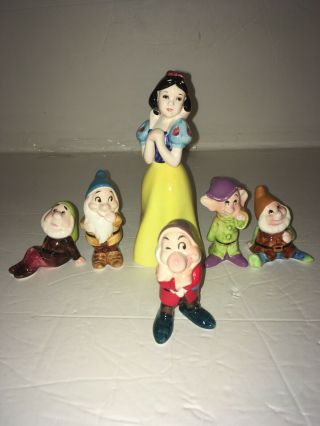Vintage Walt Disney Snow White & 5 Dwarfs Porcelain Figurines Japan