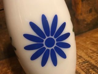 Vintage Gemco White Milk Glass Blue Green Daisy Sugar Dispenser Shaker Retro