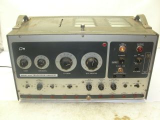 B&k Model 1076 Television Analyst Vintage Tv Test & Service Equipment Testing