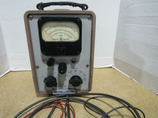 Vintage Hewlett Packard 410b Vacuum Tube Voltmeter W/ Test Probes Power