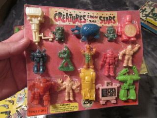 Vintage Coin Op 25 Cent Toy Machine Prize Card Dvs Creatures From The Stars Rare