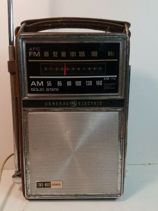 Vintage Ge General Electric Am/fm Transistor Radio P977d Classic Leather Case
