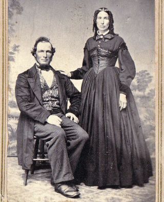 Civil War Era Couple - 1860s Cdv Photo W/ Revenue Stamp - Potsdam,  Ny