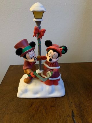 Disney Minnie Mickey Mouse Christmas Singing Light Lamppost Figurine
