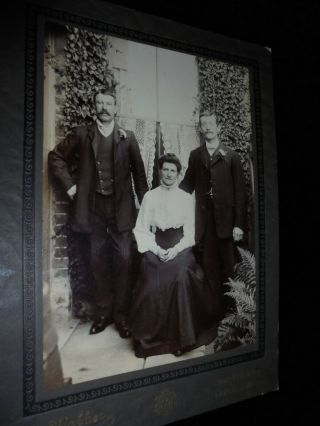 Cabinet Photograph Group Of Three By Walker At Enfield Wash 1900s