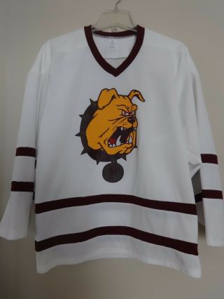 Vintage 94/95 Ferris State Bulldogs Men Small Hockey Jersey Team Signed 18 Names