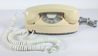Vintage Princess Rotary Dial Phone Western Electric Bell Att Beige Un -