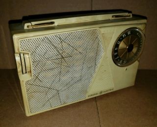 Vintage 1960s General Electric Ge All Transistor Radio Tan Retro
