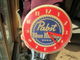 VINTAGE PABST BLUE RIBBON BEER LIGHTED ADVERTISING CLOCK RUNS AND KEEPS TIME 2