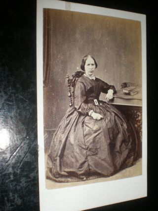 Cdv Old Photograph Woman Books By Barrett At Gloucester C1860s