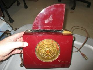 Antique Vintage Tube Radio Emerson Red Bakelite Wing 612 A