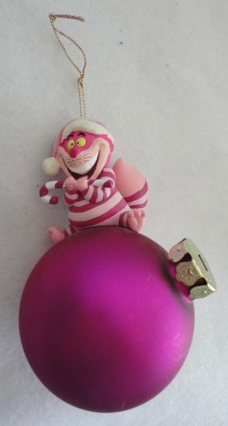 Disney Alice In Wonderland Cheshire Cat Sitting On Glass Ball Christmas Ornament