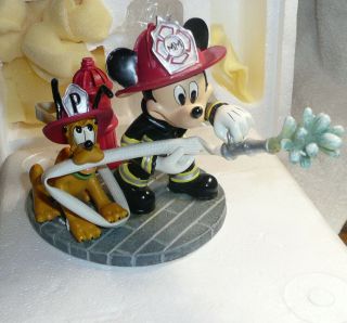 Disney Mickey Mouse Pluto Firemen Figurine All Fired Up/mickey To The Rescue