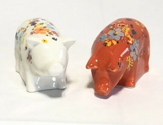 Urban Market By Gibson " Life On The Farm " Pig Salt And Pepper Shakers Floral