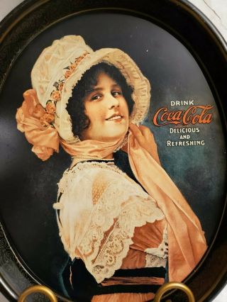 VINTAGE 1972 DRINK COCA - COLA ADVERTISING METAL OVAL SERVING TRAY 1914 Betty Girl 2