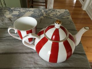GRACE ' S TEAWARE COLLECTABLE RED/WHITE STRIPED TEAPOT W/ONE MATCHING MUG EUC 2