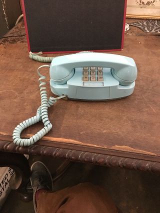 Vintage Bell System " The Princess Phone " Push Button Sky Blue Near
