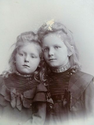 Antique Cabinet Card Photo Two Little Girls Sisters Affection Germany