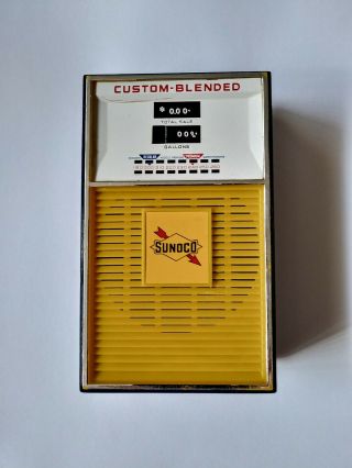 Vintage Promotional Sunoco Custom - Blended Gas Pump Am Transistor Radio