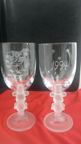Set Of 2 Walt Disney World Mickey Mouse Frosted Wine Glasses Goblets 1994