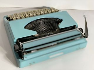 Vintage/Retro IMPERIAL 200 portable typewriter Blue - Made in Japan 3