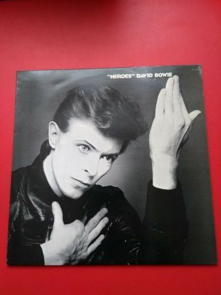 David Bowie.  Heroes.  Rca Victor.  Pl 12522.  A2/b2 Ex/ex