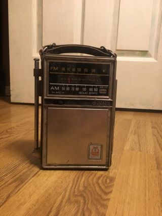 Vintage G.  E.  General Electric Portable Transistor Radio Vintage