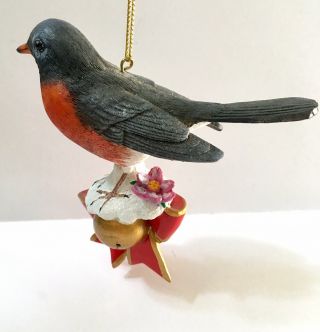 Danbury Robin Songbird Christmas Tree Ornament Bird Figurine Gold Tag