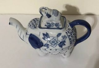 Shafford Hand Crafted Blue & White China Elephant Teapot W/elephant Lid Cover