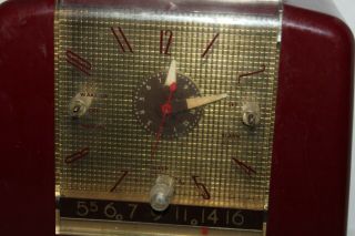 Vintage WESTINGHOUSE Clock Radio MAROON H - 397T5 Parts OR Restoration CLOCK 2