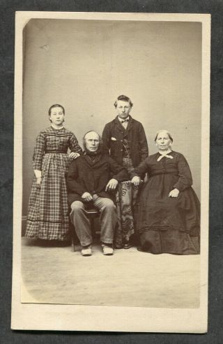 T24 - Canada Goderich 1870s Cdv Photo Of A Family.  By E.  L.  Johnson