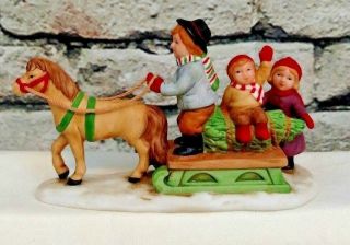 Vintage Geo Z Lefton 3 Inch,  1989 Winter Christmas Family W/ Horse And Tree A1
