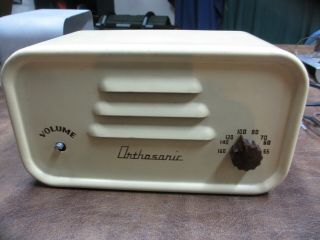2 Vintage Federal Orthosonic Metal Case Radios Or Restoration