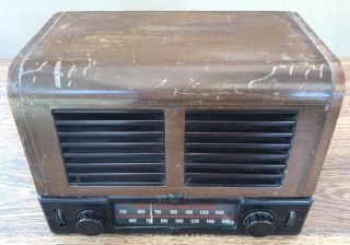 Vintage Howard Tube Radio Wood Radio