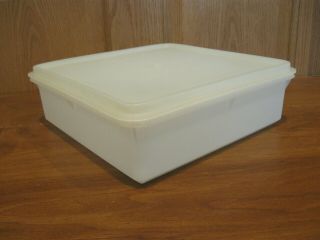 Tupperware Vintage 9 " X 9 " Square Snack - Stor Keeper Container 514 White W/seal