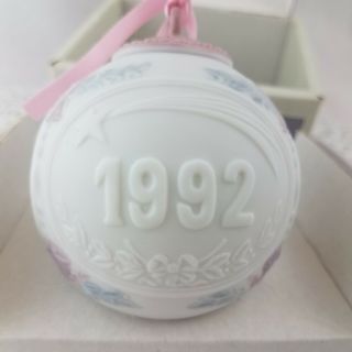 Lladro Porcelain “bola Nividad " 1992 Christmas Ball Hanging Ornament Pink Trim
