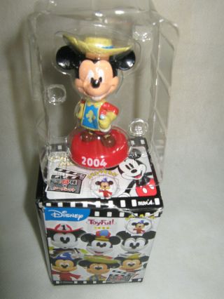 Disney Mickey Mouse Bobble - Head " Fleur - De - Lis " Figure " 2004 "