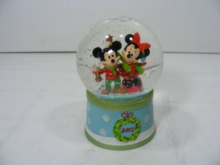 Disney Store 2012 Mickey And Minnie Mouse Holiday Snow Globe Collectible