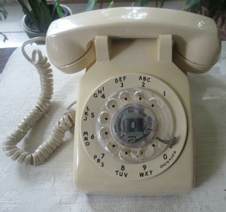 Vintage At&t Rotary Dial Phone Beige With Volume Controls 500dm