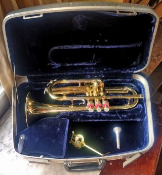 Vintage Conn Trumpet " Director " Shooting Star Engraving W/ Case