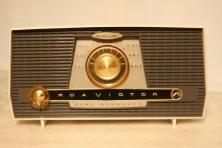 Vintage 1959 Rca Victor Model X - 4je Tube Am Dual Speaker Radio