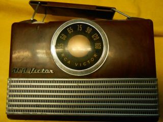 1950 Rca Victor Portable Tube Radio - Model B - 411 Superheterodyne