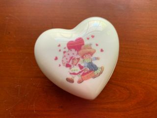 Vintage Strawberry Shortcake Porcelain/ceramic Heart Trinket/ring Box