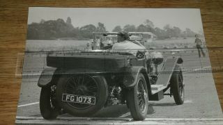 Vintage Bentley Black & White Photograph Reg: Fg1073