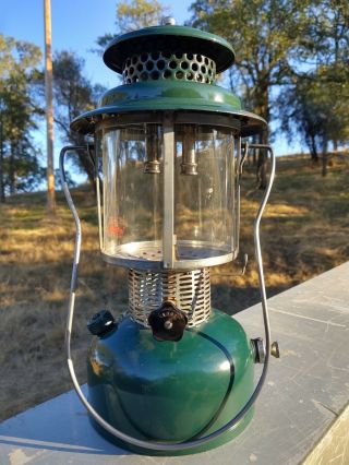 Vintage Agm American Gas Machine 3927 - A Dual Mantle White Gas Lantern