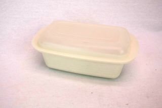 Tupperware 2 Pound Loaf Pan With Lid Baking Oven Microwave Safe
